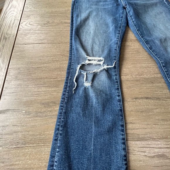 Mother woman’s the insider crop step chew jeans - Picture 7 of 16